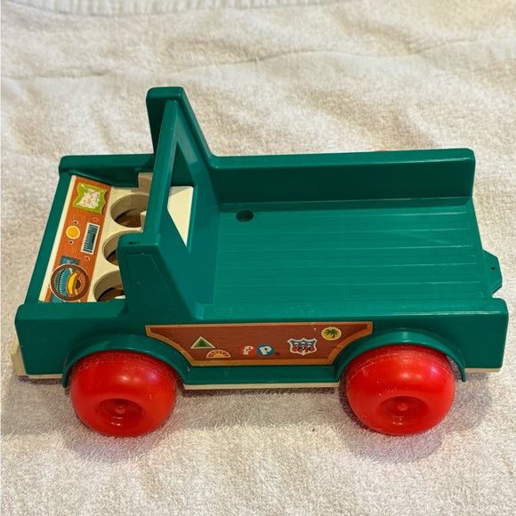 Vintage Fisher Price 1970s Little People Camper - Picture 4 of 7